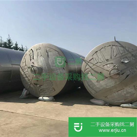 山東省出售二手不銹鋼儲(chǔ)水罐