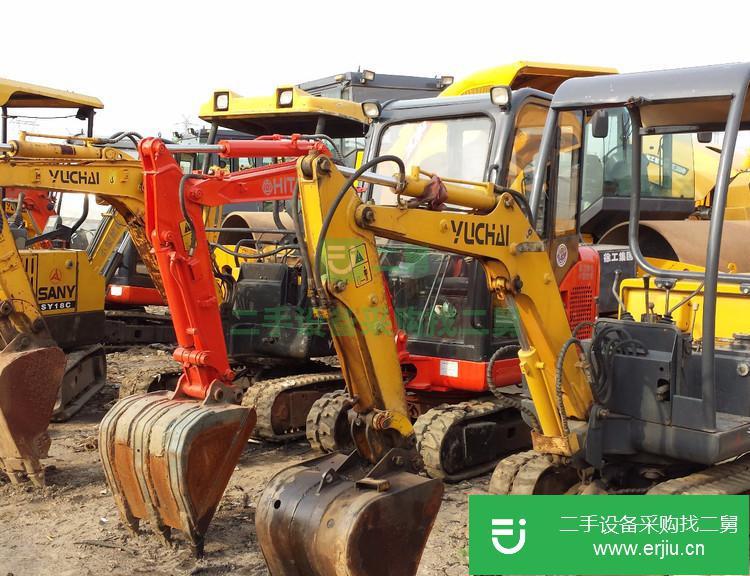 上海出售二手履帶式小型挖掘機(jī)