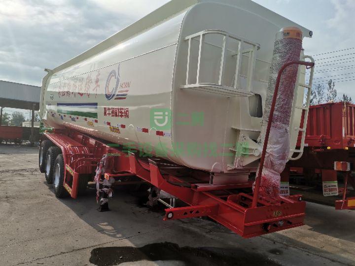 山東出售8.5米到9.9米長的一體罐式后翻自卸半掛車