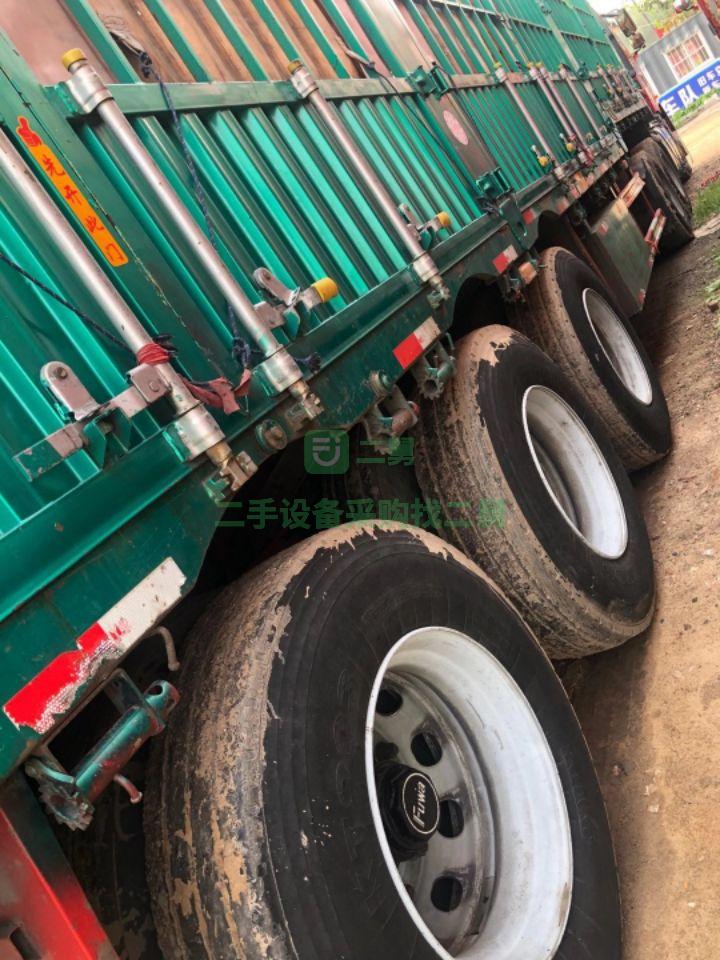 河北出售掛車，一年整，十三米高低板掛，不帶上邊梁，車廂正，低平