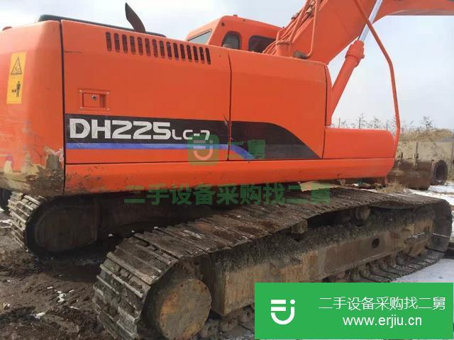 黑龍江出售二手斗山225-7挖掘機