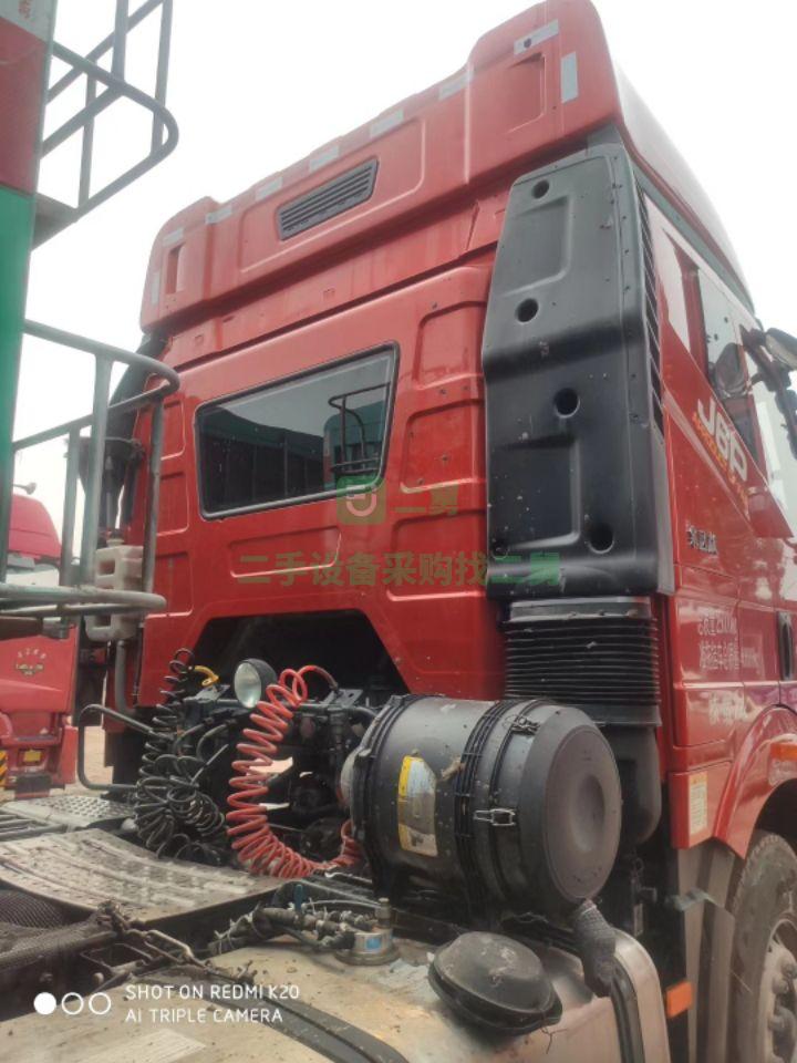 河北急售國五雙驅，二年整解放J6p420馬力牽引車