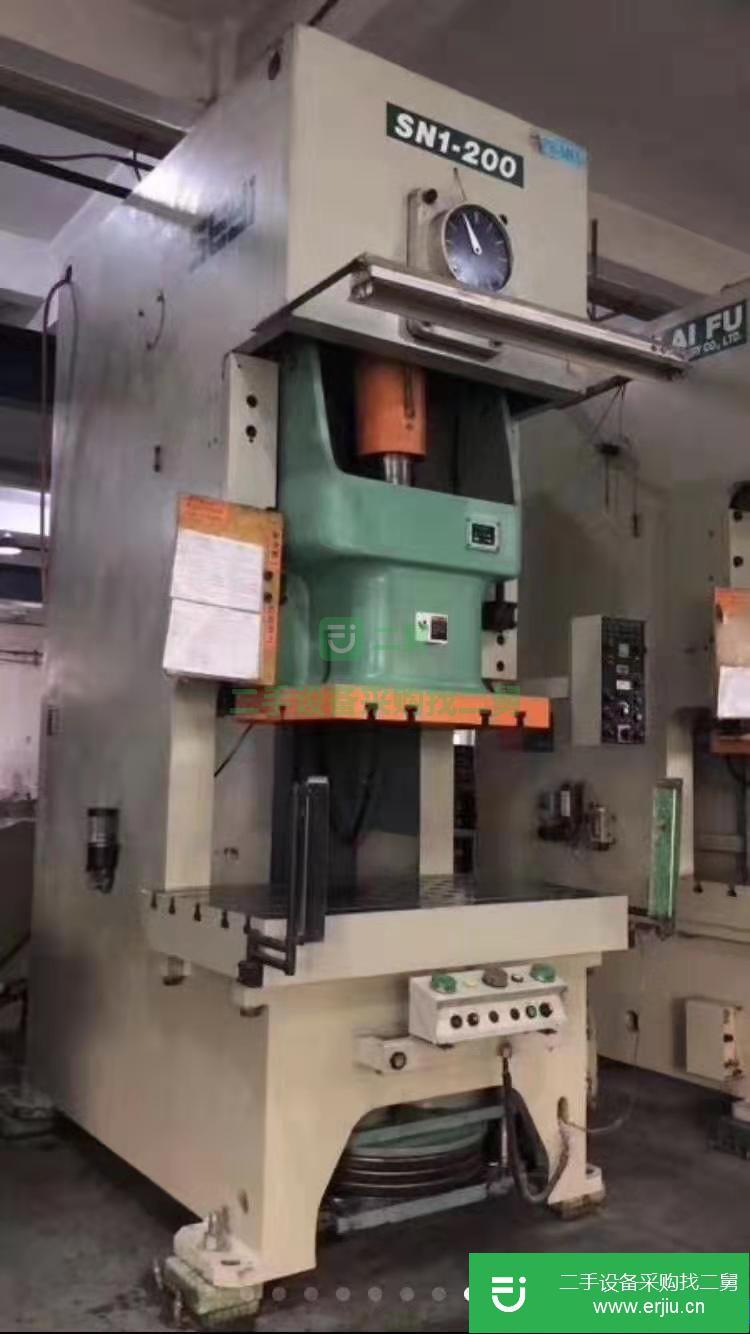 廣東省出售二手小松400T氣動沖床