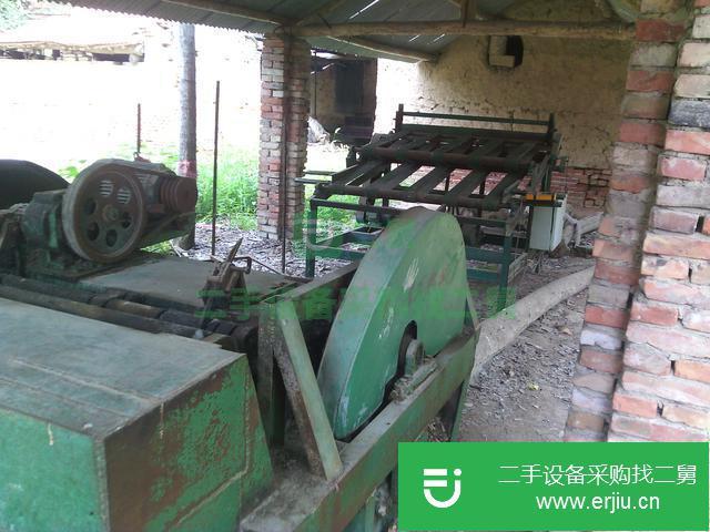 山東出售二手旋皮機