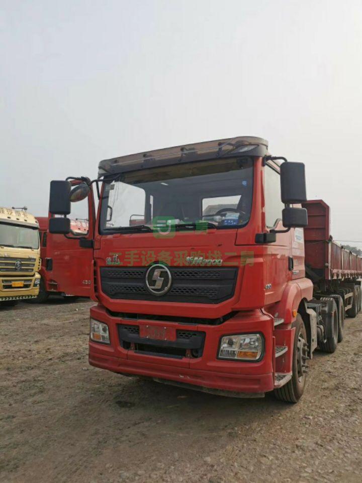 河北出售一年一個月全保險低頂德龍430帶12米標箱側翻運輸車