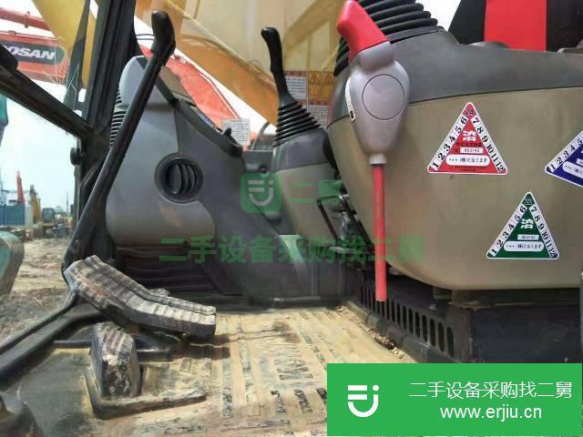 四川出售二手小松220-7挖掘機(jī)