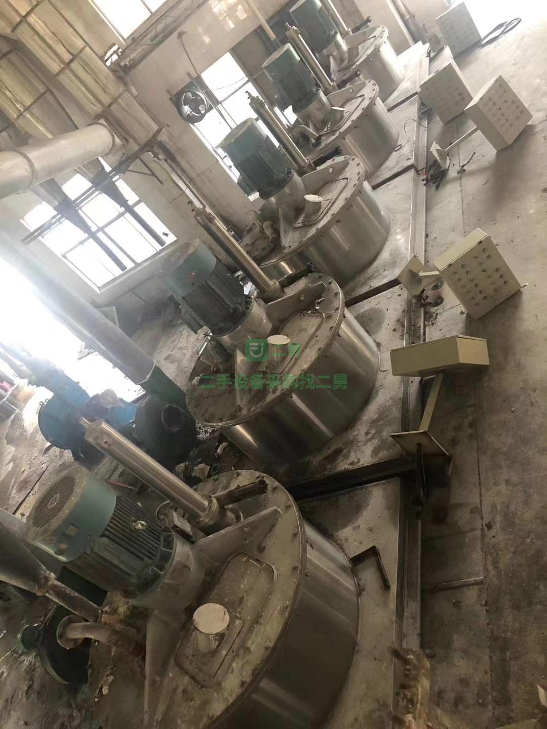 湖南分廠倒閉出售二手離心機32臺