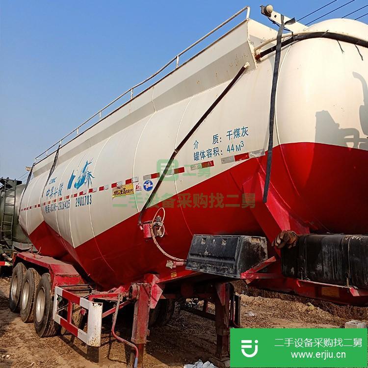 山東出售二手水泥罐車