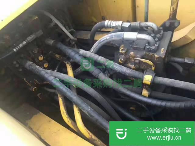 四川出售二手小松220-7挖掘機(jī)