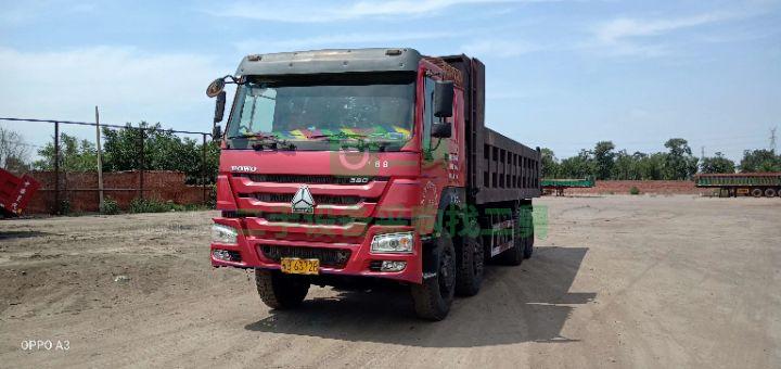 河北出售二手的豪沃前四后八自卸車6臺
