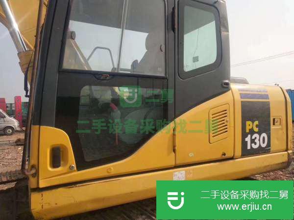 甘肅出售二手小松130-7挖掘機(jī)