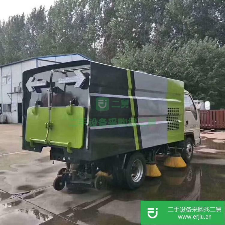 山東出售二手大型掃路車