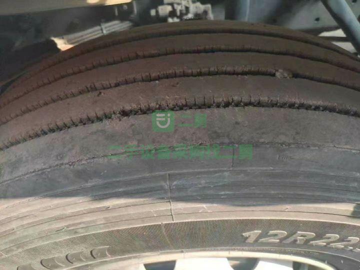 河北出售二手的濰柴375三年檢車沒保險捍衛(wèi)375國五雙驅6*4牽引車