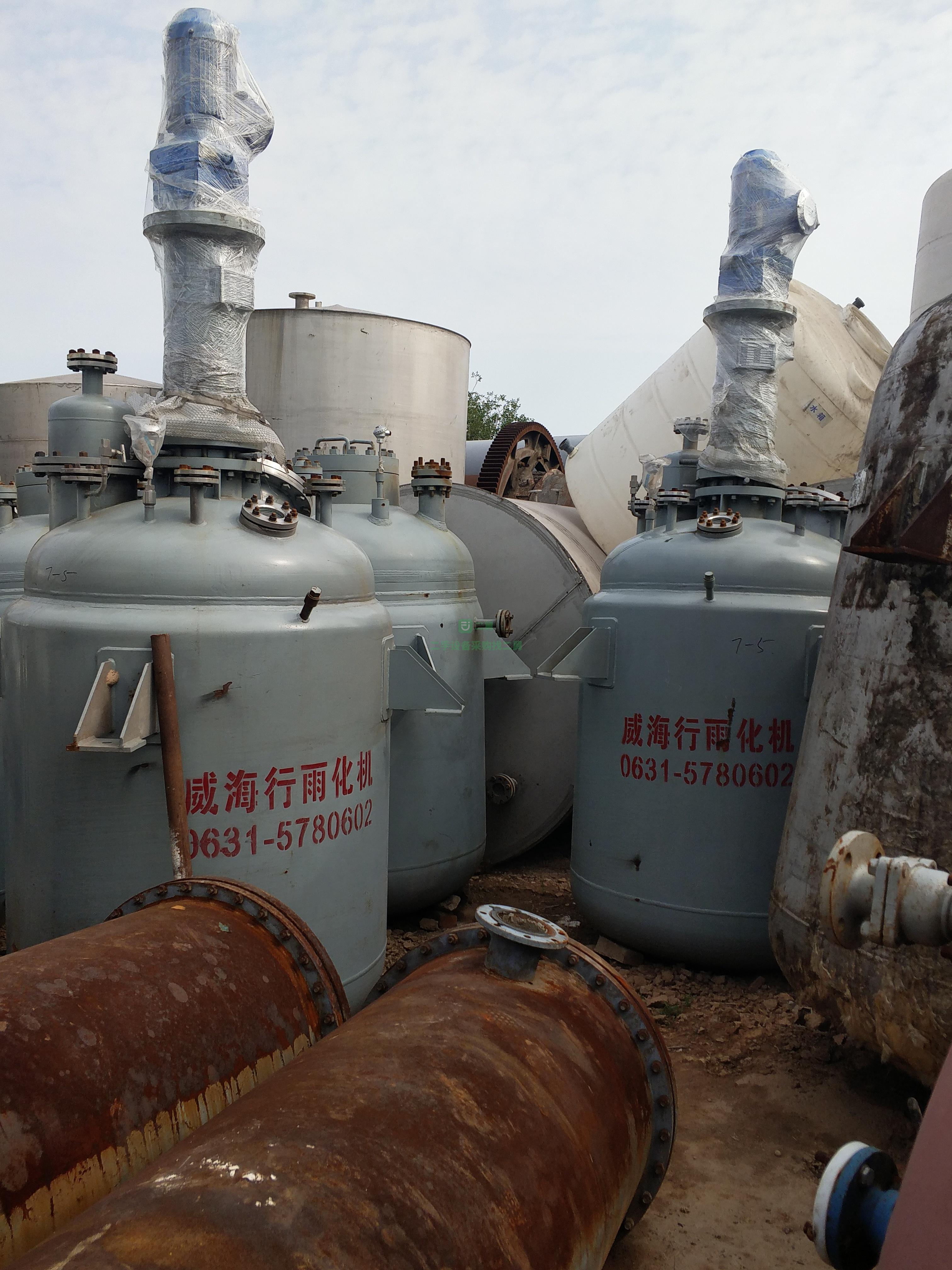 江蘇出售3噸20臺、5噸28臺、8噸12臺、12噸8臺不銹鋼反應釜
