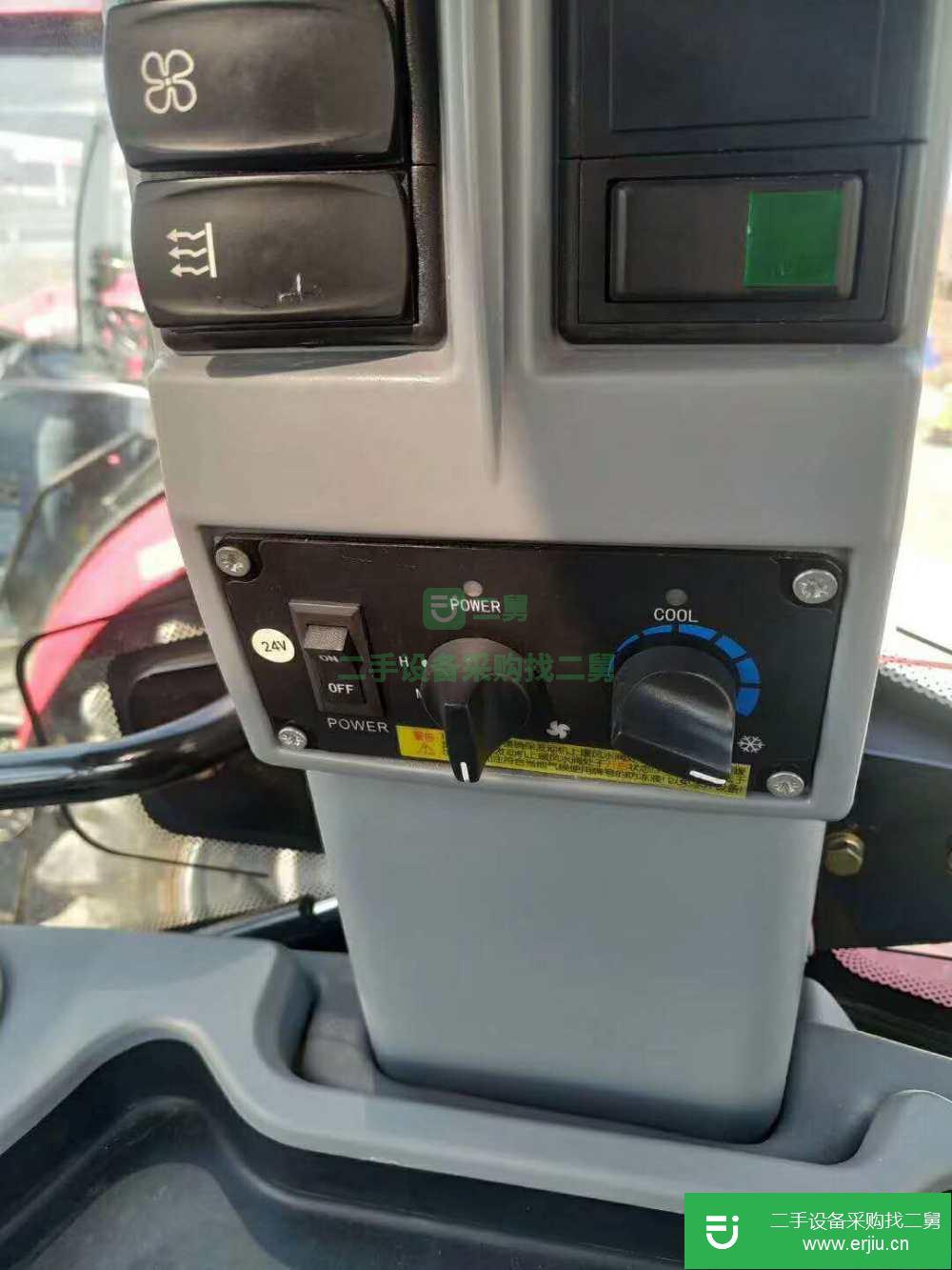 江蘇出售二手瑞昊2104F大型拖拉機