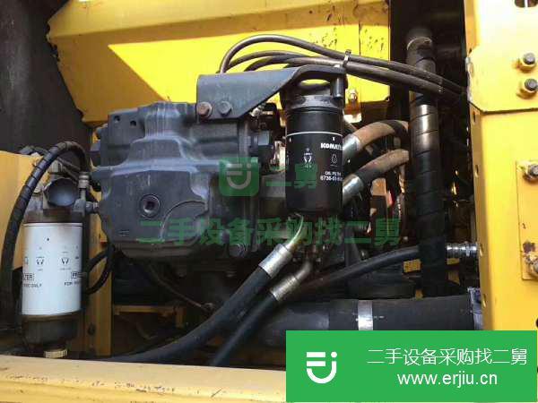四川出售二手小松240挖掘機(jī)