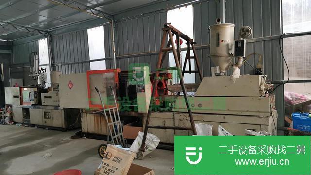 山東出售二手注塑機(jī)八成新