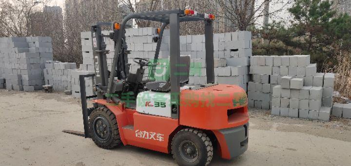 山西出售二手九成新的合力K35叉車