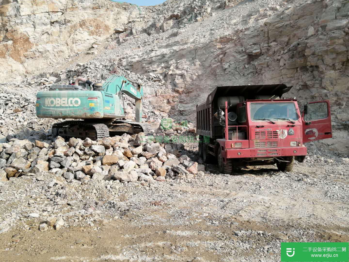 山東出售二手重汽豪沃375馬力自卸車