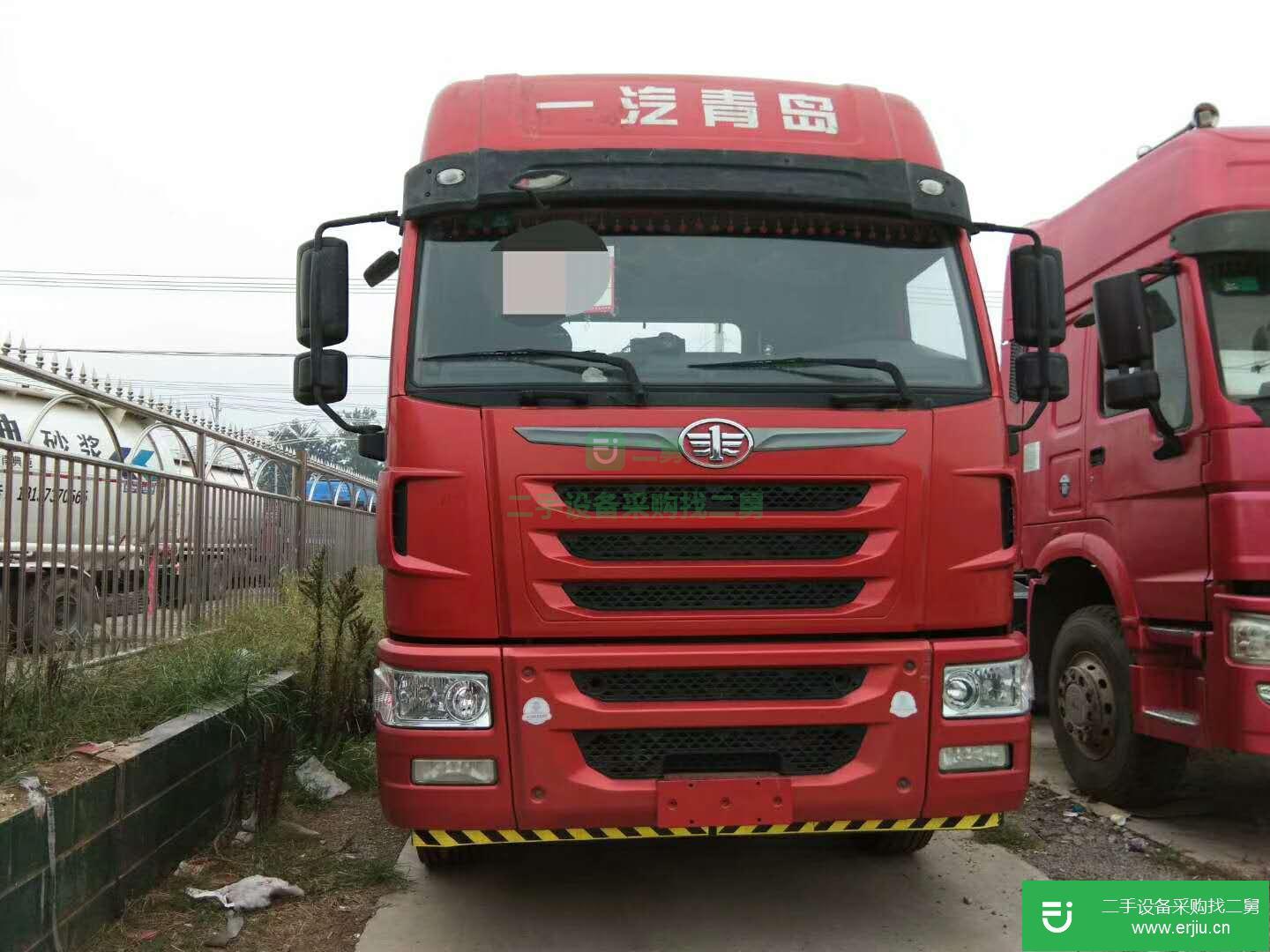 廣西出生二手一汽解放天V牽引車