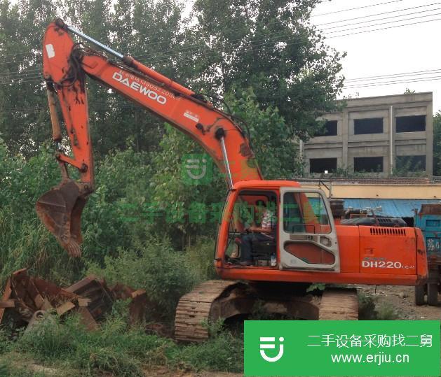 江蘇出售二手斗山220-5挖掘機