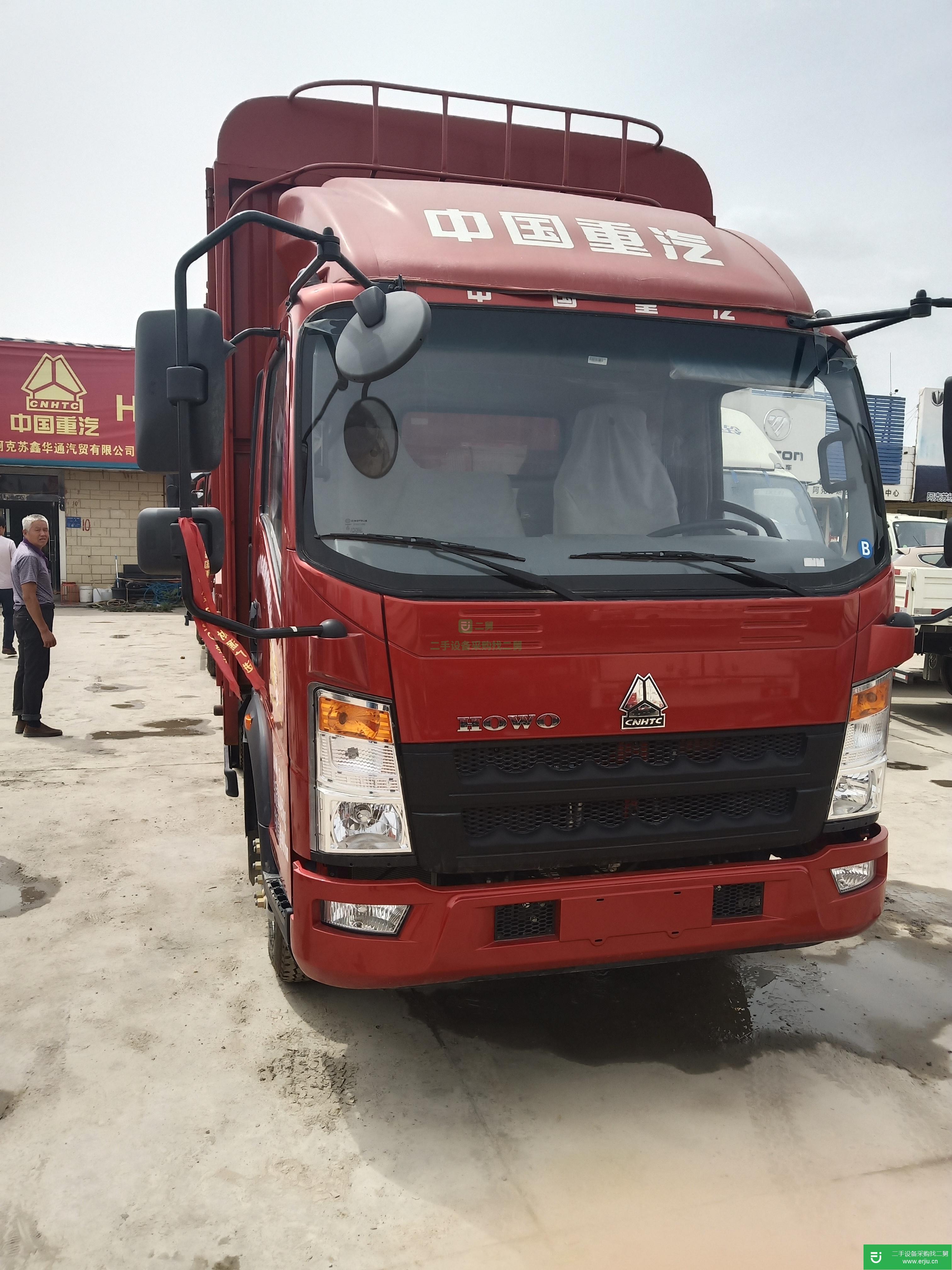 新疆出售二手重汽豪沃貨車