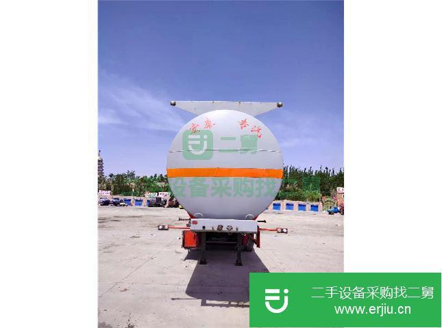新疆出售二手滾塑罐掛車