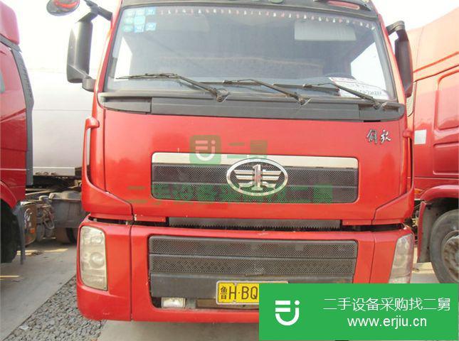 甘肅出售二手青島解放牽引車