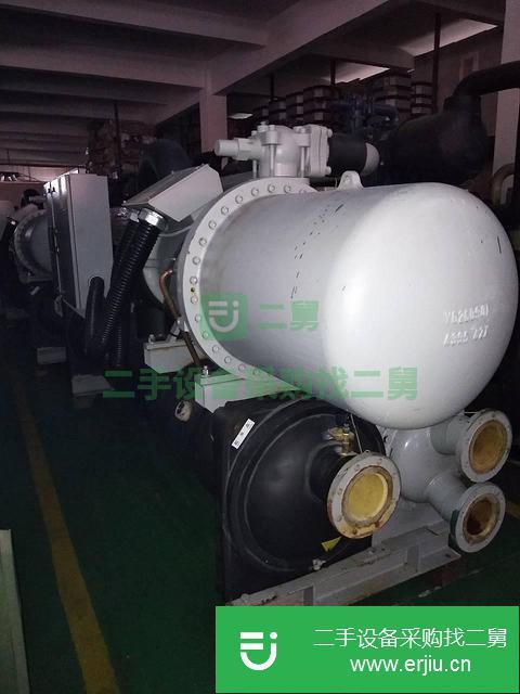上海出售二手堃霖660kw水冷螺桿式冷水機