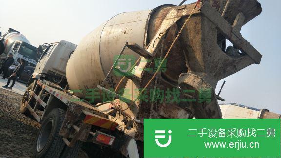 山東出售二手攪拌車九成新