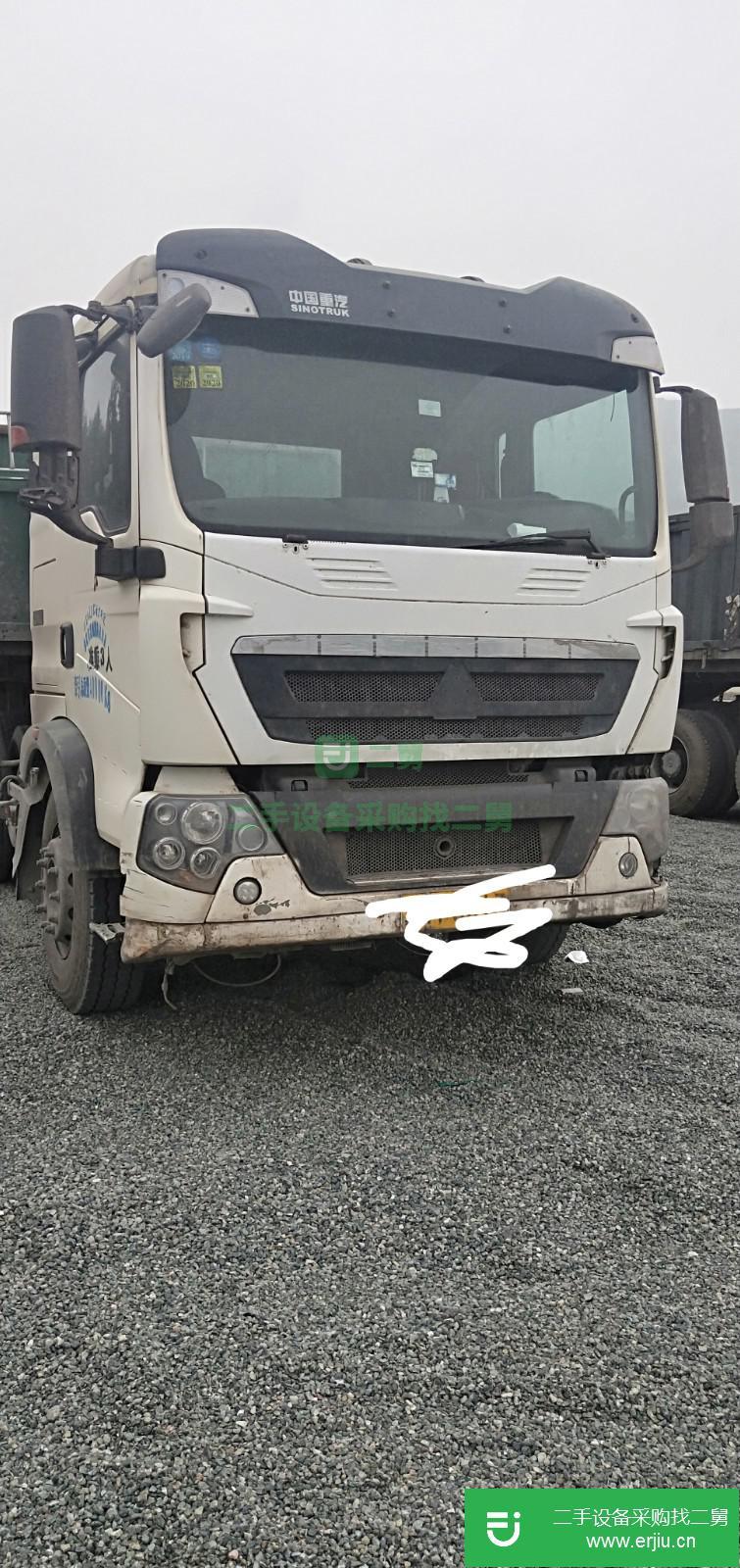 河北出售二手中國重汽準(zhǔn)重卡牽引車