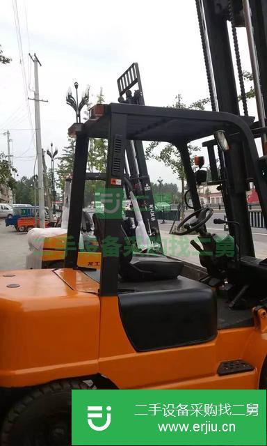 四川出售二手龍工三噸叉車
