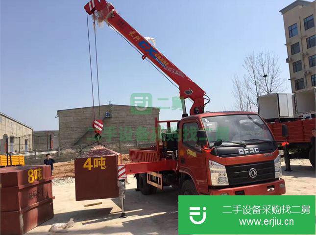 湖北出售二手東風隨車吊九成新