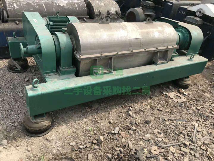 山東出售二手青田LW550*2200臥螺離心機