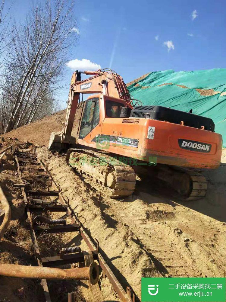 河北省出售二手斗山 DH300 挖掘機