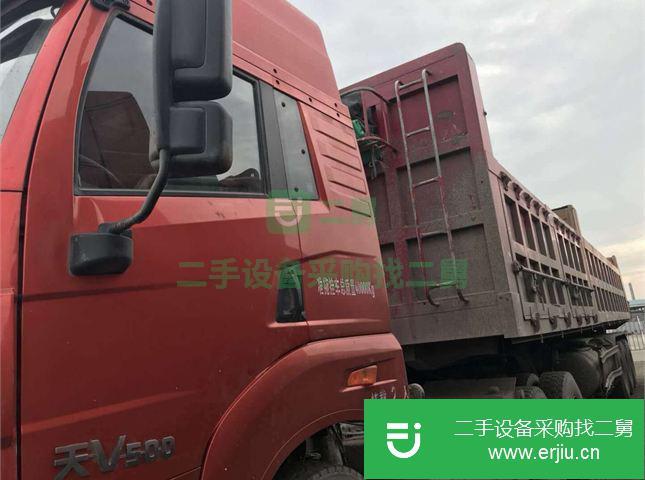 湖北出售二手重汽王牌牽引車