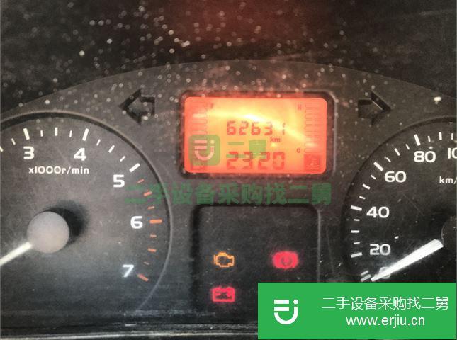 貴州出售二手東風(fēng)前二后四2.2噸廂式貨車