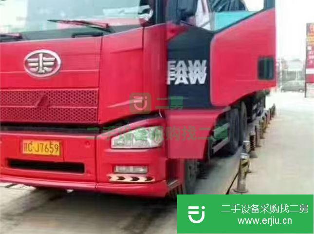 貴州出售二手一汽解放J6高低板牽引車