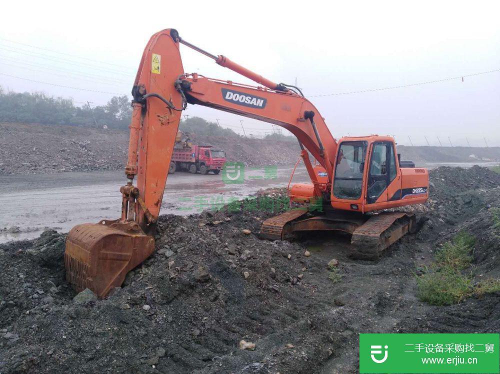 遼寧省出售二手斗山 DH225LC-7 挖掘機(jī)