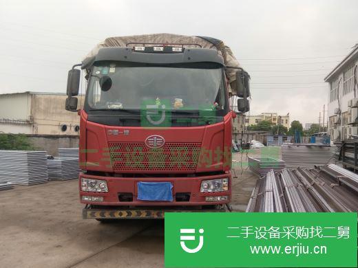 河南出售二手一汽解放J6L，180馬力倉柵式載貨車
