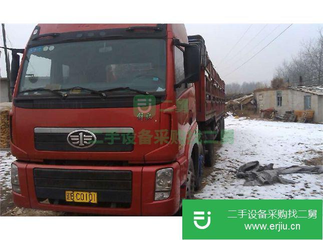 遼寧出售二手青島解放牽引車