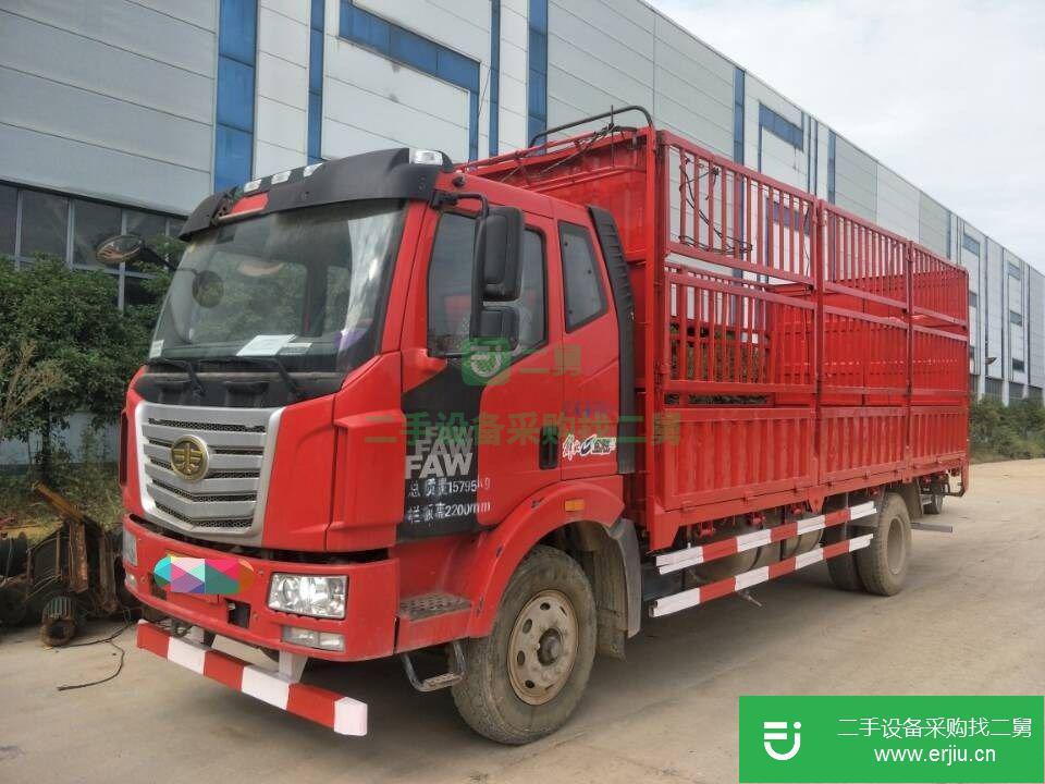 湖北出售二手解放牌6.8米高欄貨車