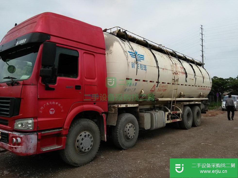 河南出售二手新飛XKC5317GFLA3重型罐式貨車