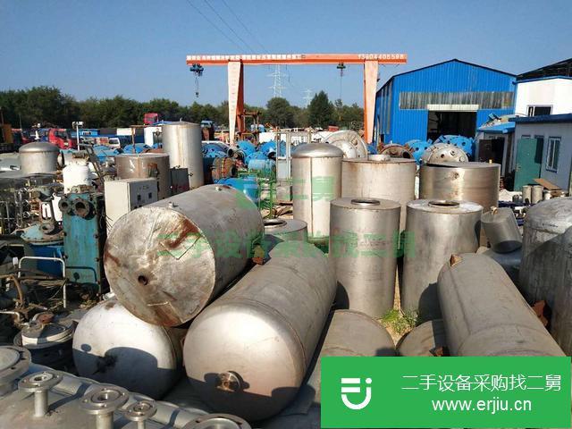 吉林出售二手搪瓷反應(yīng)釜