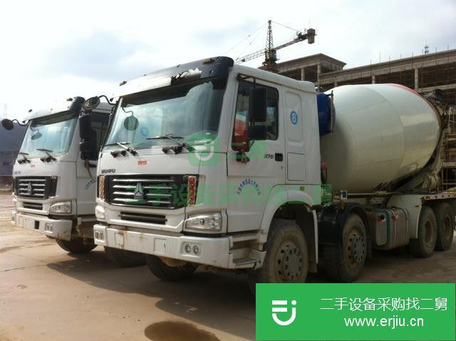 山東出售二手中國重汽混凝土攪拌車