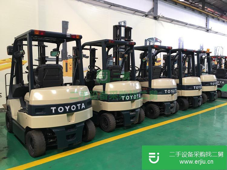 廣東出售二手豐田四輪平衡重電動(dòng)叉車