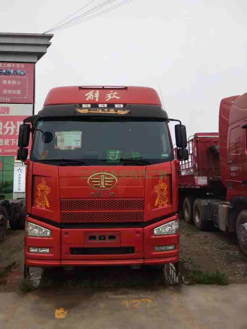 山東出售解放J6P460馬力，國四，輕體牽引車