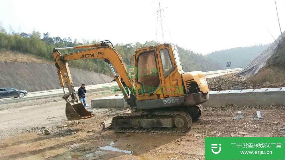 河北省出售二手山重建機JCM906D挖掘機