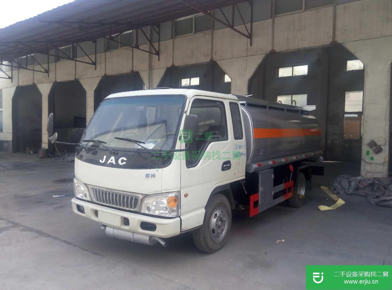湖北出售二手油罐車九成新