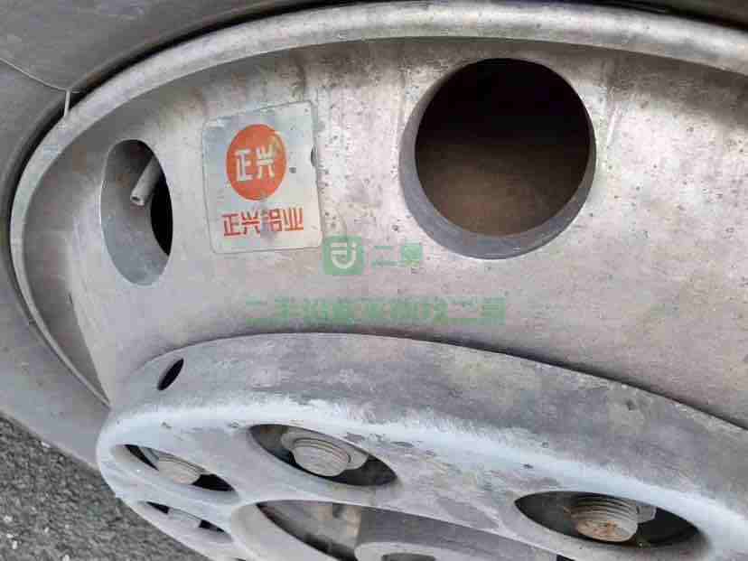 山東出售二手的19年解放J6P500牽引車